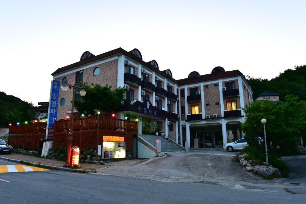 Songwol Park Sokcho Exterior foto
